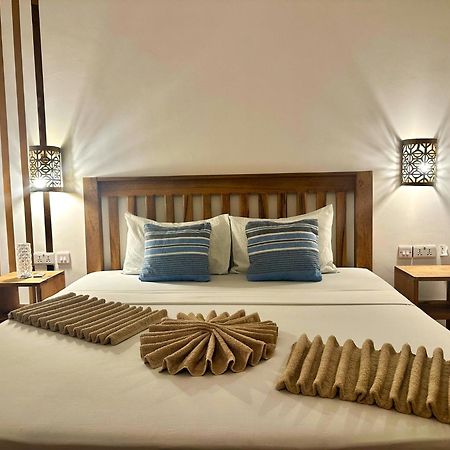 Cezere The Palm Hotel ปาเยอ ภายนอก รูปภาพ