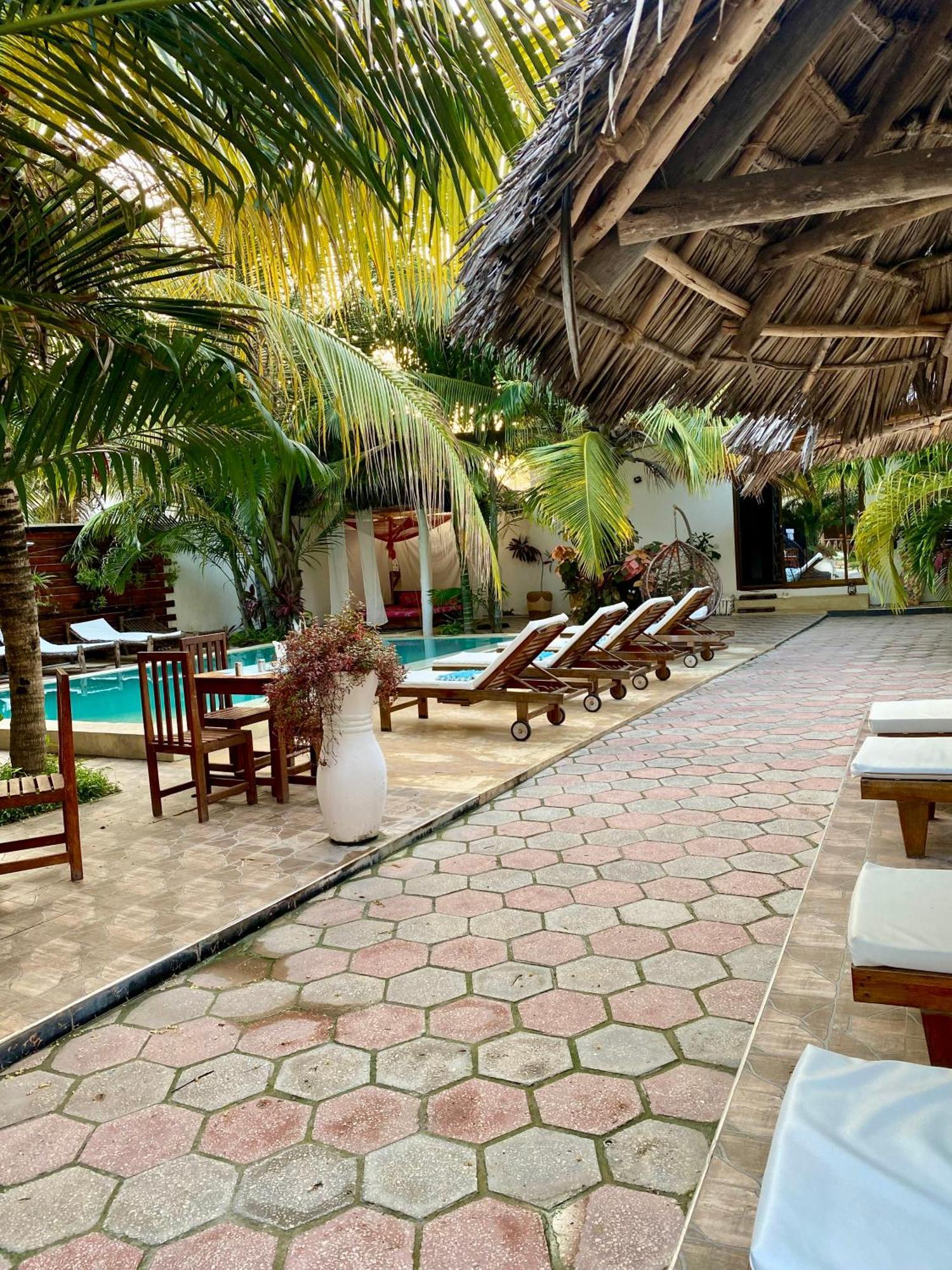 Cezere The Palm Hotel ปาเยอ ภายนอก รูปภาพ