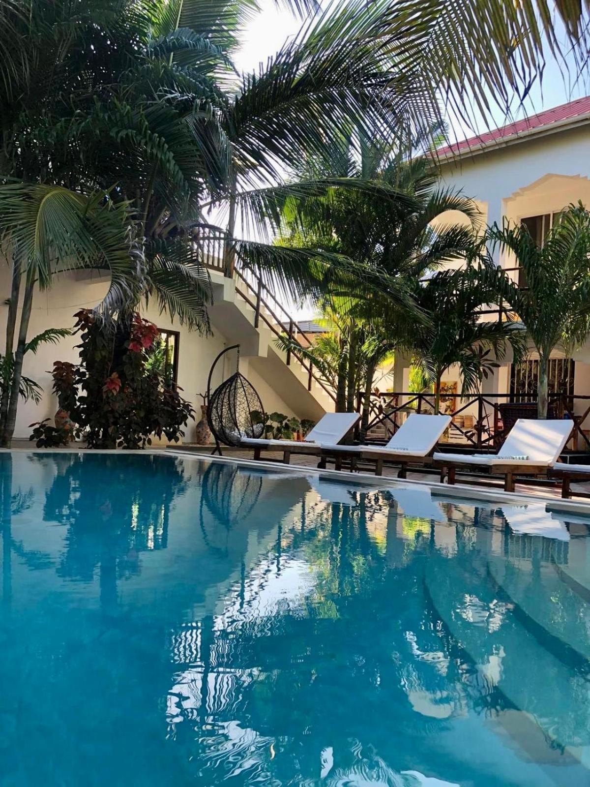 Cezere The Palm Hotel ปาเยอ ภายนอก รูปภาพ